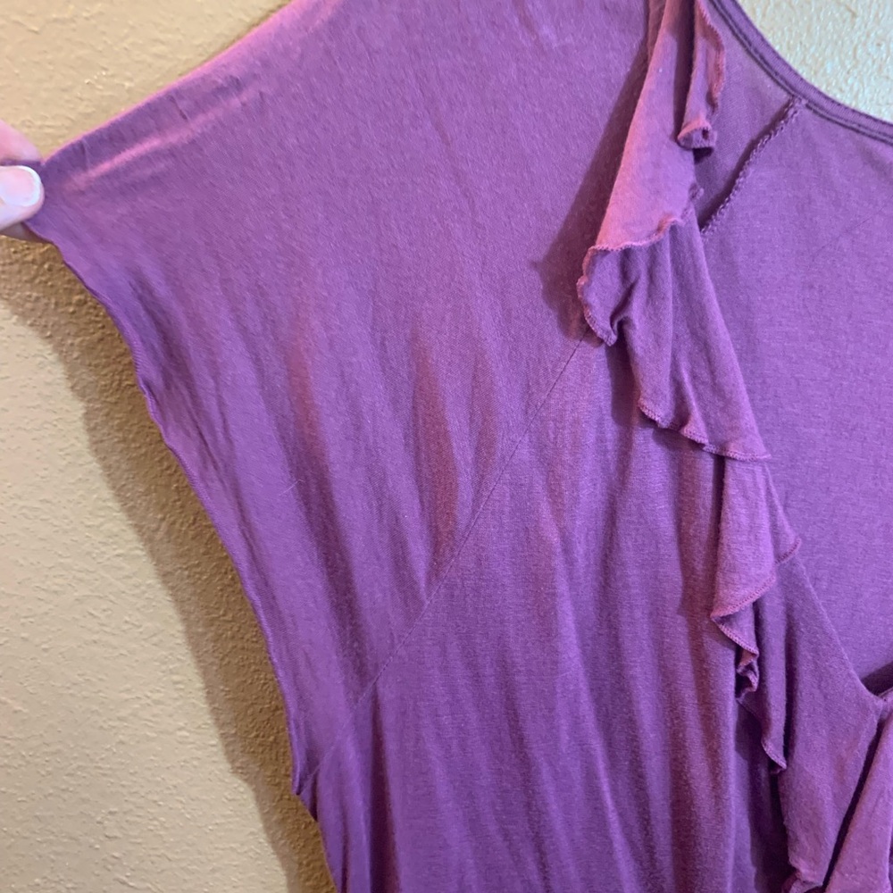 Banana Republic Raspberry Ruffled Blouse - L - Picture 6 of 7